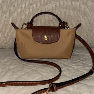 Elegant Tan and Brown Handbag